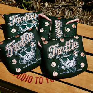 JUST IN | Peach Town Onion Master Putter Covers